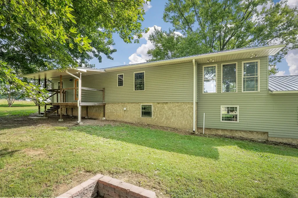 571 Larry Davis Street Spencer TN 38585
