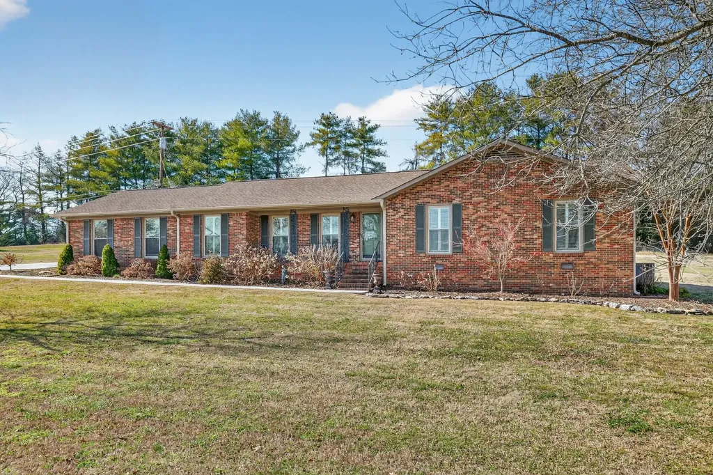 1886 Wellsbrook Drive Fayetteville TN 37334