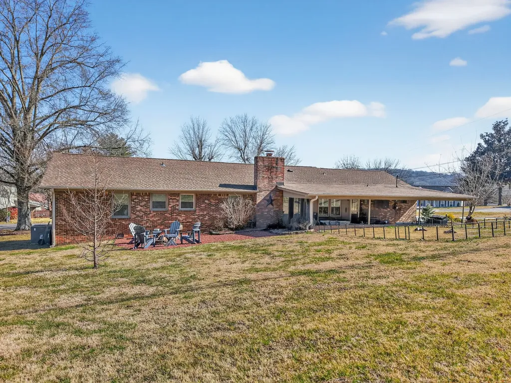 1886 Wellsbrook Drive Fayetteville TN 37334