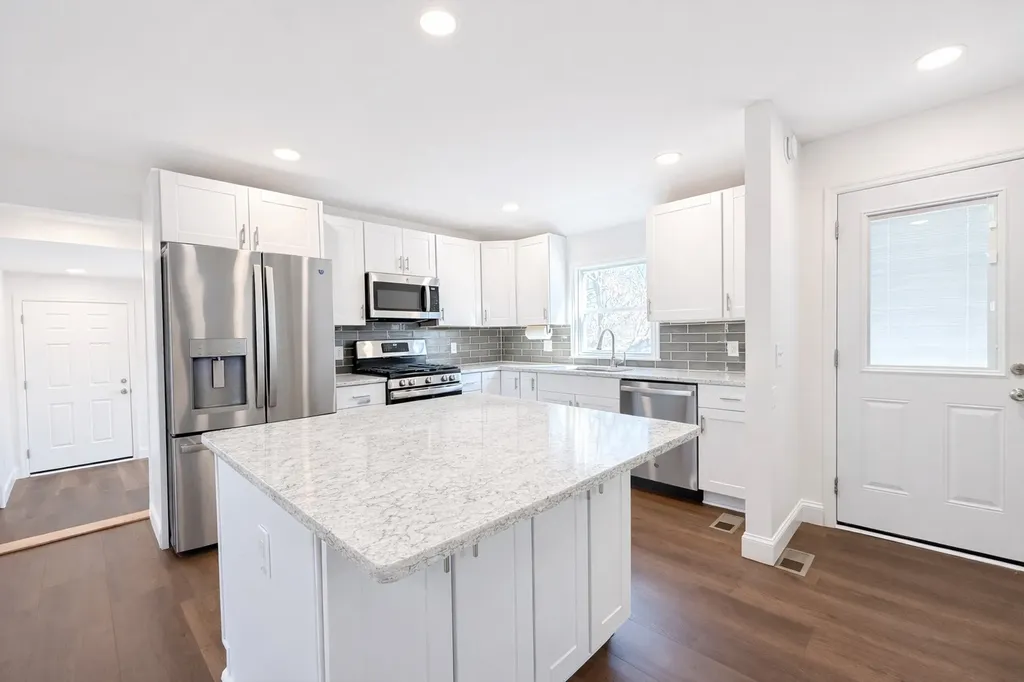 135 Dana Drive Hendersonville TN 37075