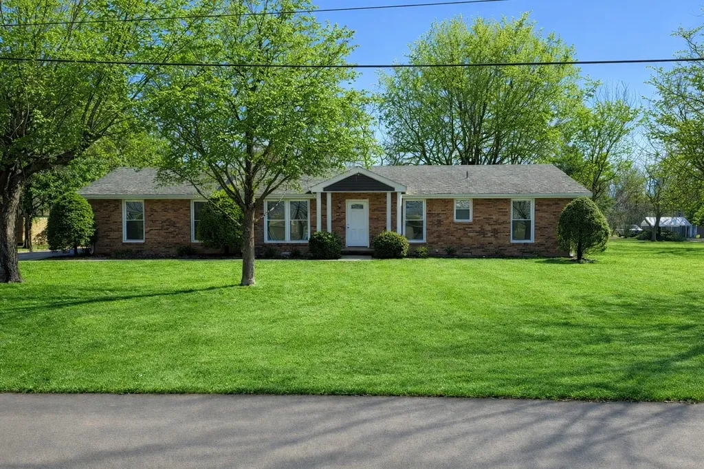 135 Dana Drive Hendersonville TN 37075