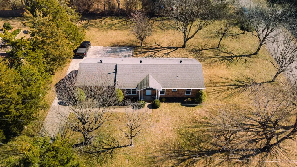 135 Dana Drive Hendersonville TN 37075
