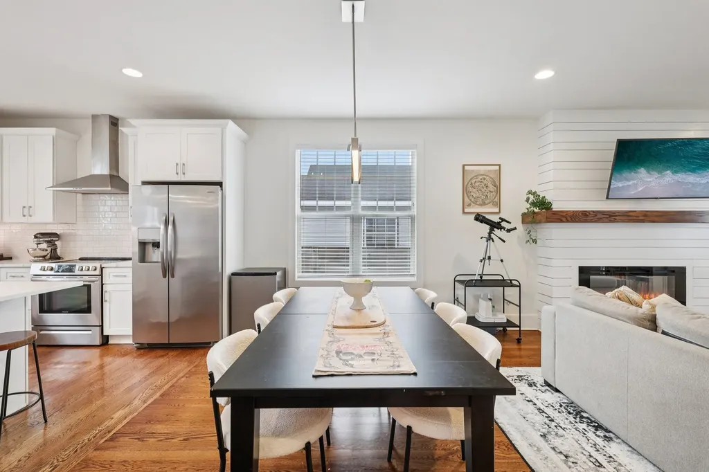 1908 12th Ave, N Nashville TN 37208
