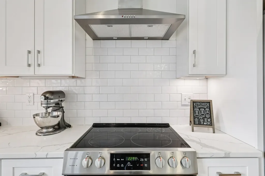 1908 12th Ave, N Nashville TN 37208