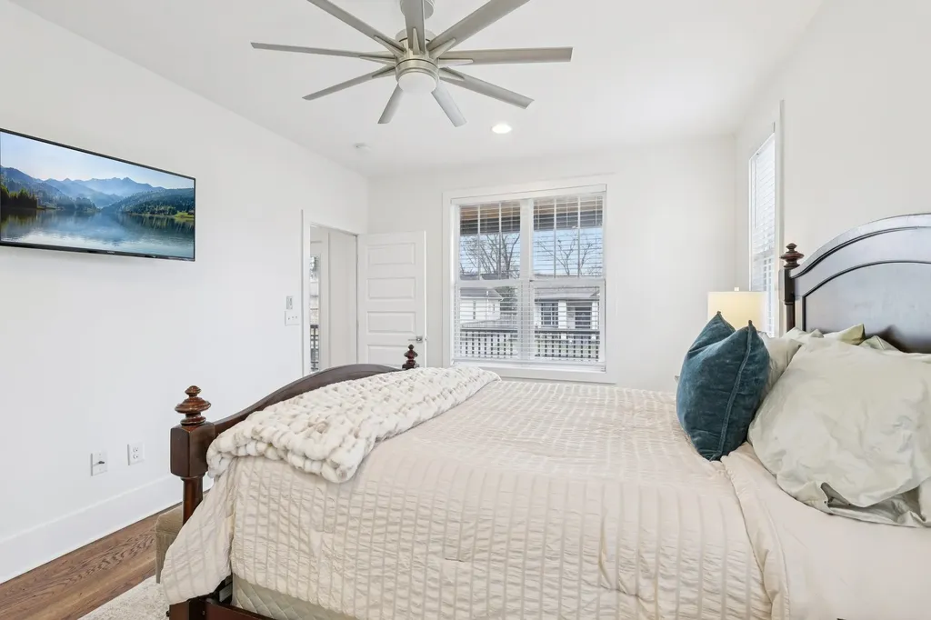 1908 12th Ave, N Nashville TN 37208