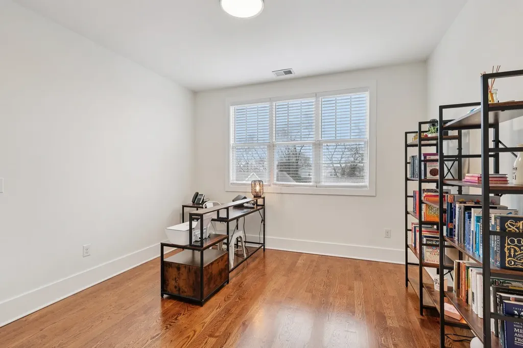 1908 12th Ave, N Nashville TN 37208