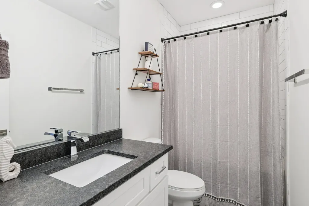 1908 12th Ave, N Nashville TN 37208