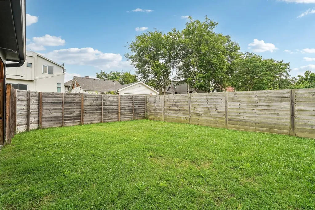 1908 12th Ave, N Nashville TN 37208