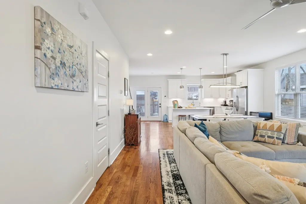 1908 12th Ave, N Nashville TN 37208