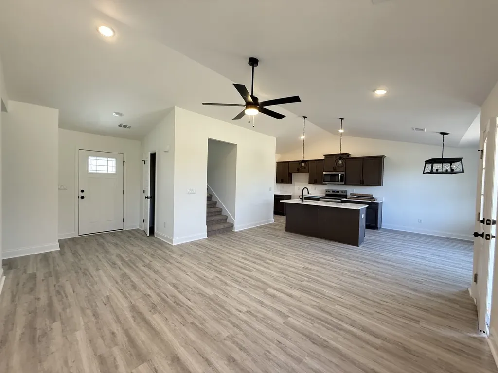 101 Morgan Lane Dickson TN 37055