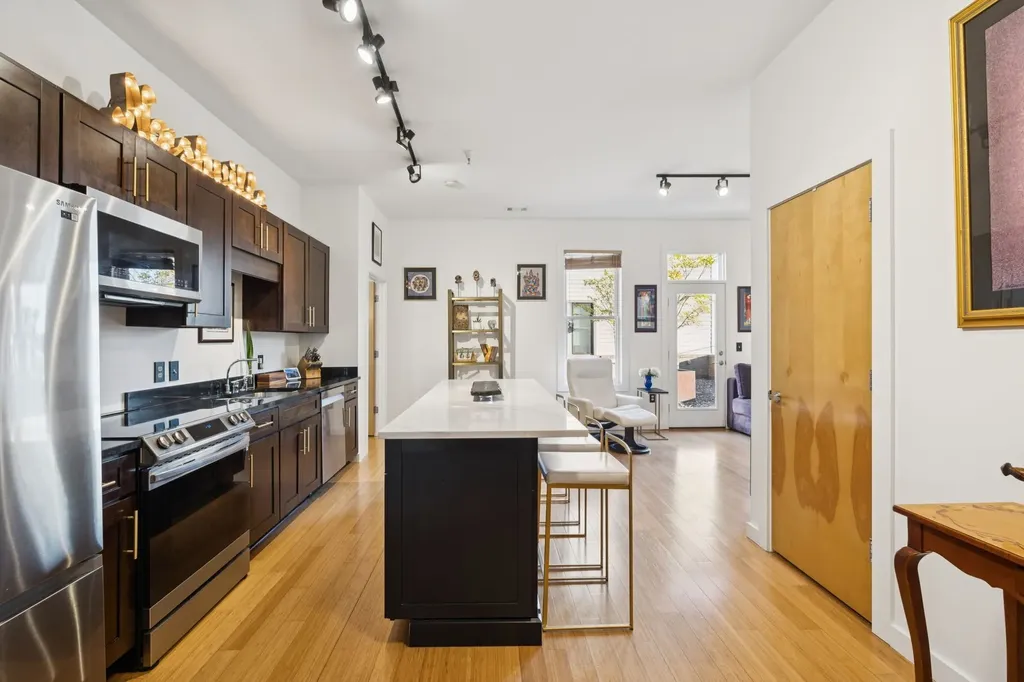 1706 18th Ave, S Nashville TN 37212
