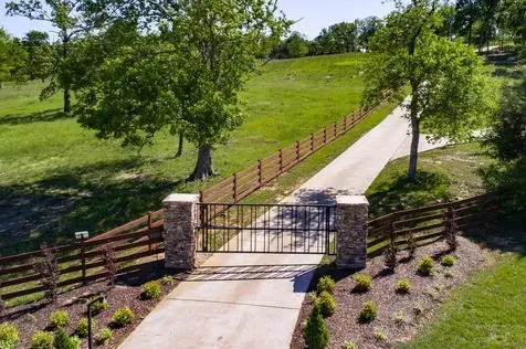 7588 John Bragg Highway Murfreesboro TN 37127