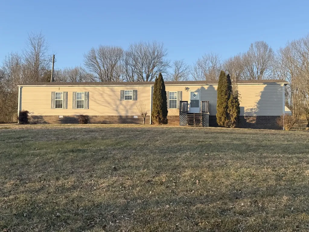 3575 New Hope Road Alexandria TN 37012