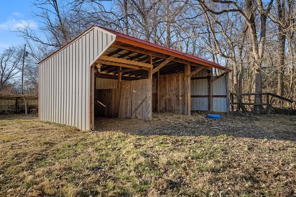 634 Still Pond Road Columbia TN 38401