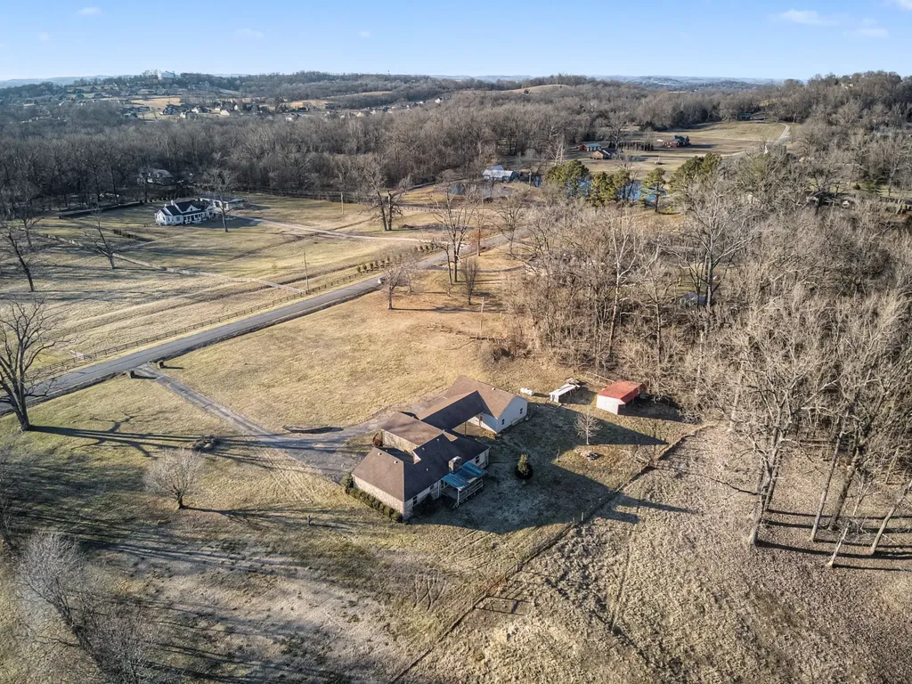 634 Still Pond Road Columbia TN 38401