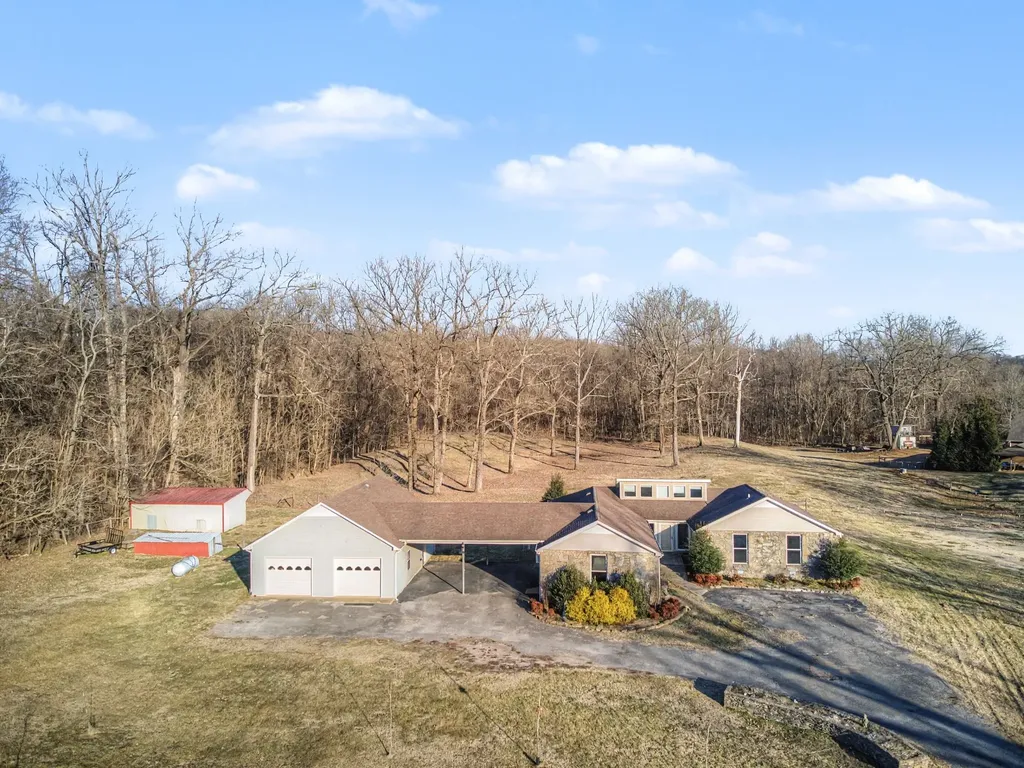 634 Still Pond Road Columbia TN 38401