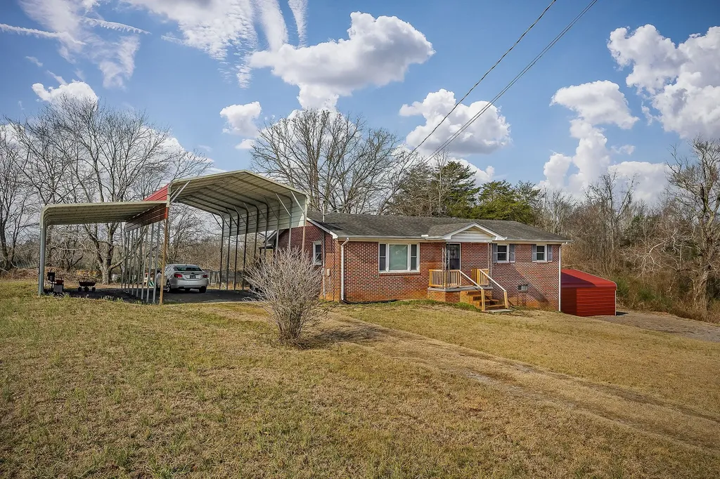 9134 Belk Road Smithville TN 37166
