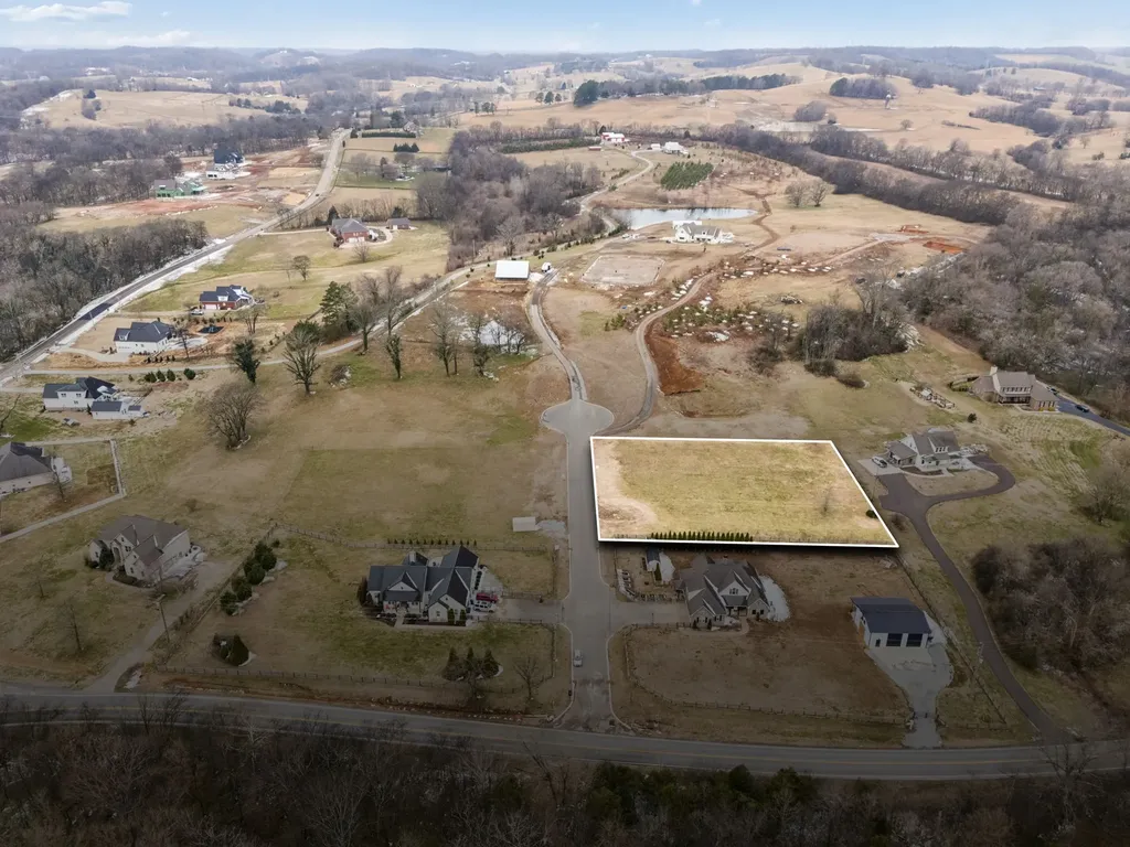 102 Heirloom Lane Columbia TN 38401
