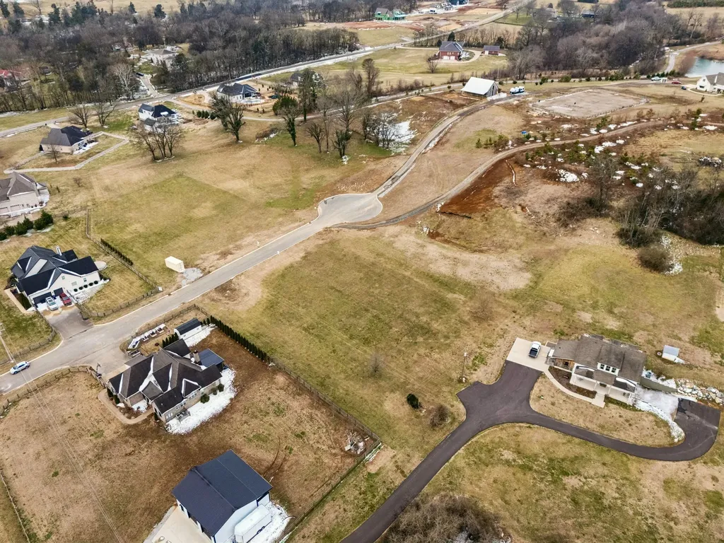 102 Heirloom Lane Columbia TN 38401