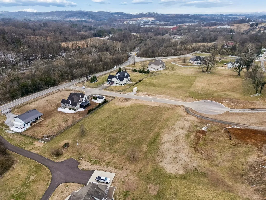 102 Heirloom Lane Columbia TN 38401