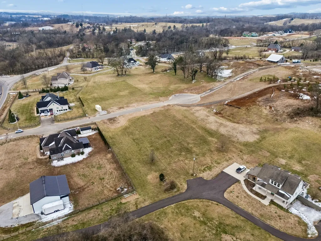 102 Heirloom Lane Columbia TN 38401