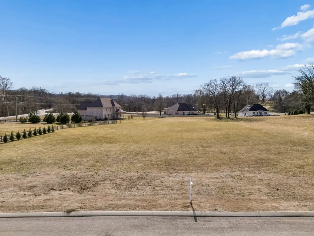 103 Heirloom Lane Columbia TN 38401