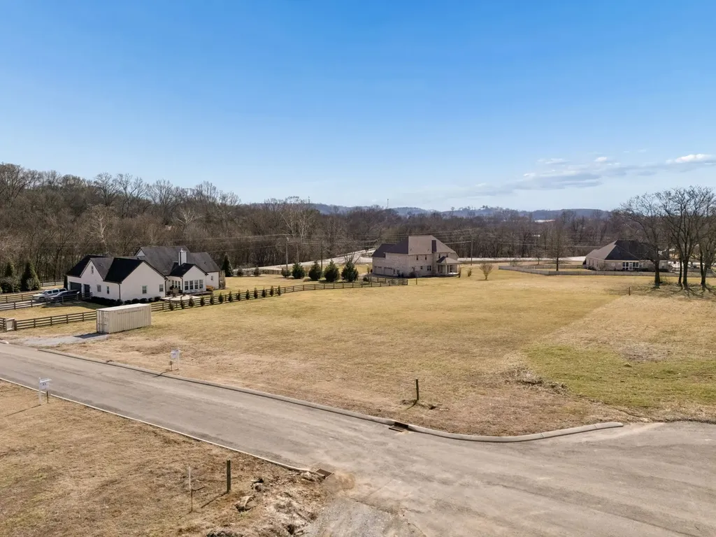 103 Heirloom Lane Columbia TN 38401