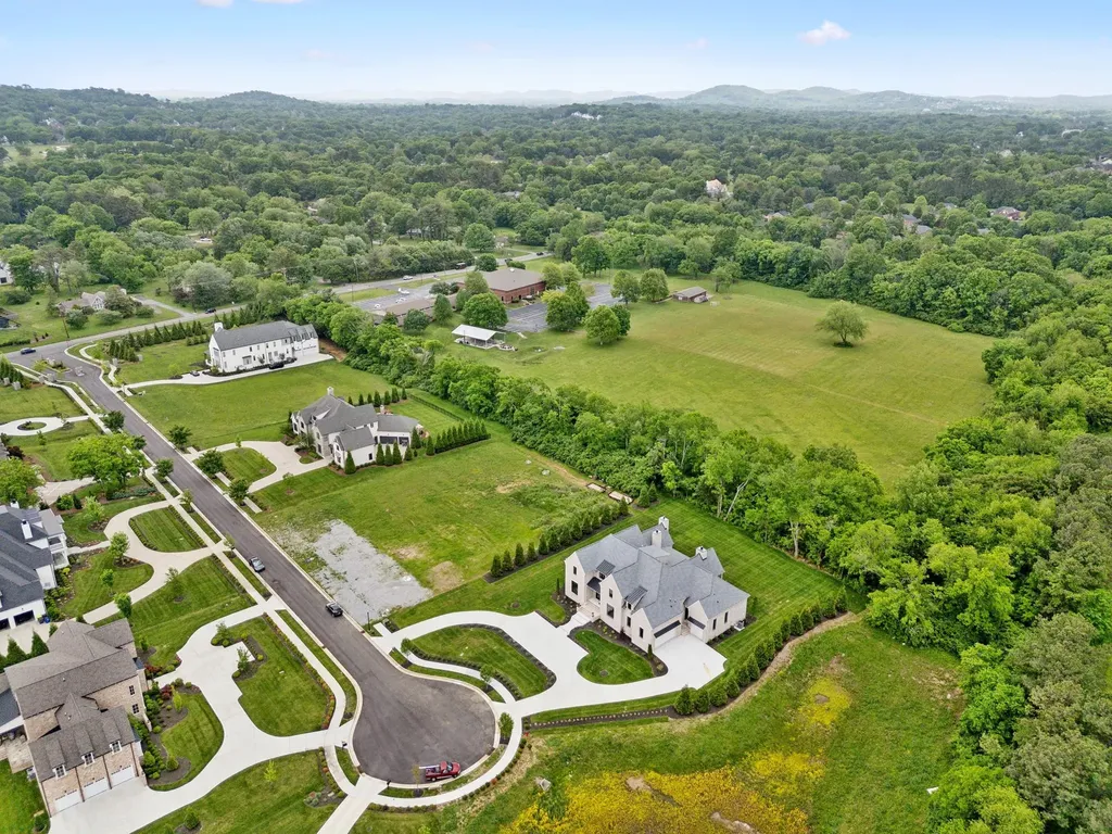 8901 Palmer Way Brentwood TN 37027