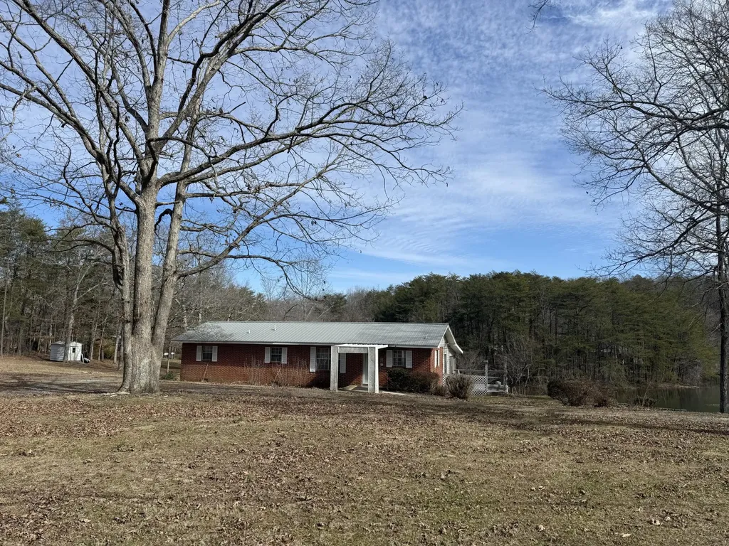 115 Lake Shore Drive Pikeville TN 37367