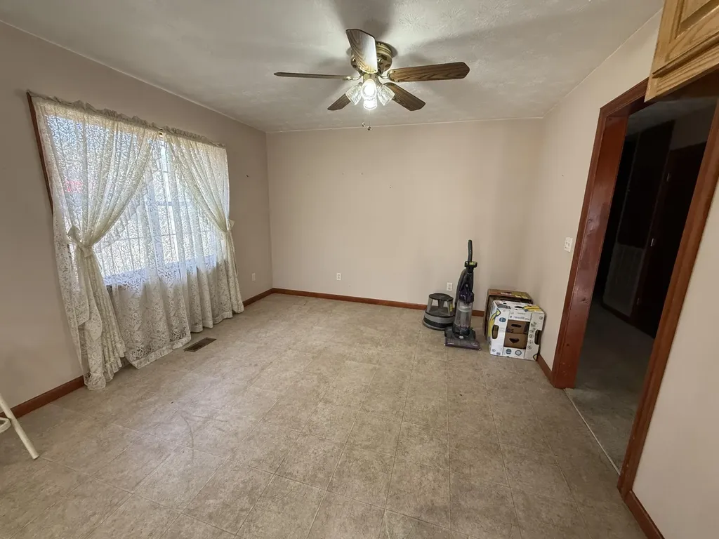 115 Lake Shore Drive Pikeville TN 37367