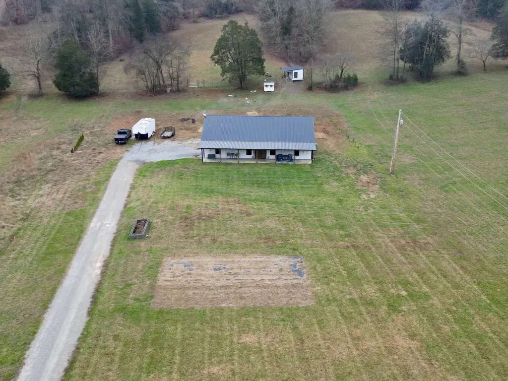 767 Potter Road Dickson TN 37055