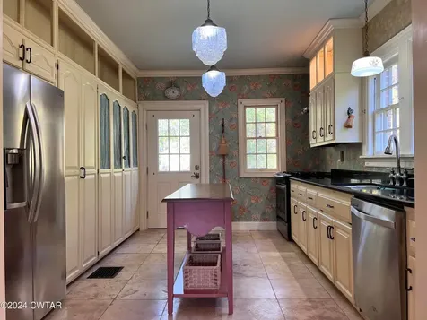 523 Westmoreland Place Jackson TN 38301