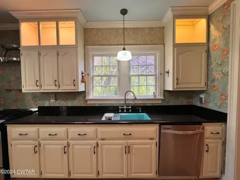 523 Westmoreland Place Jackson TN 38301
