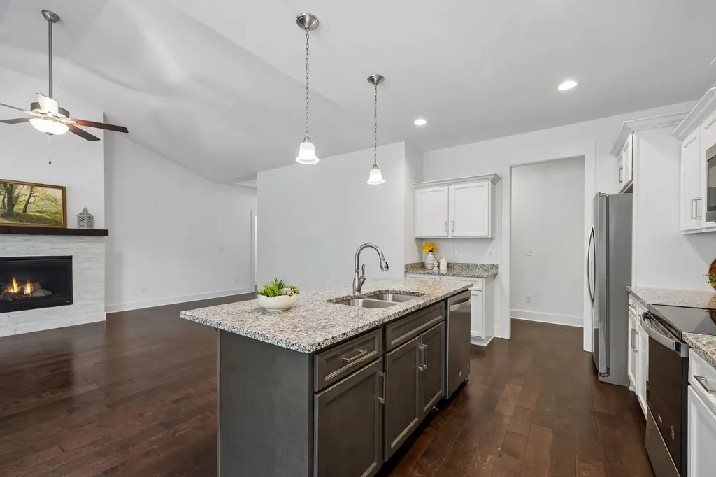 220 Hermitage Point Drive Hermitage TN 37076