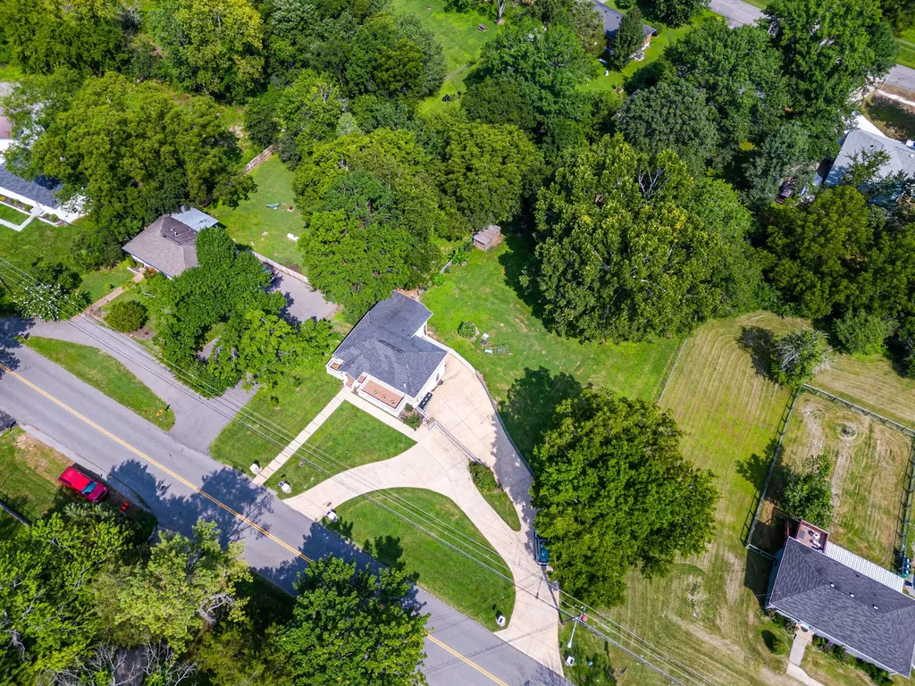 907 N Graycroft Avenue Madison TN 37115