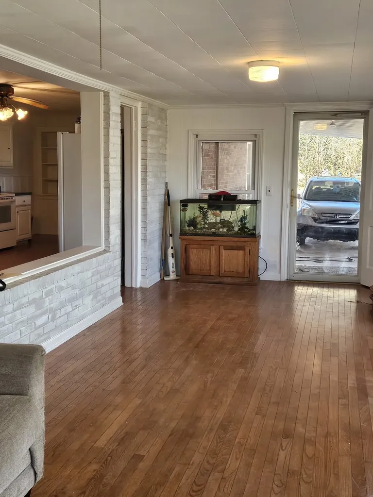 1477 Mcminnville Highway Sparta TN 38583