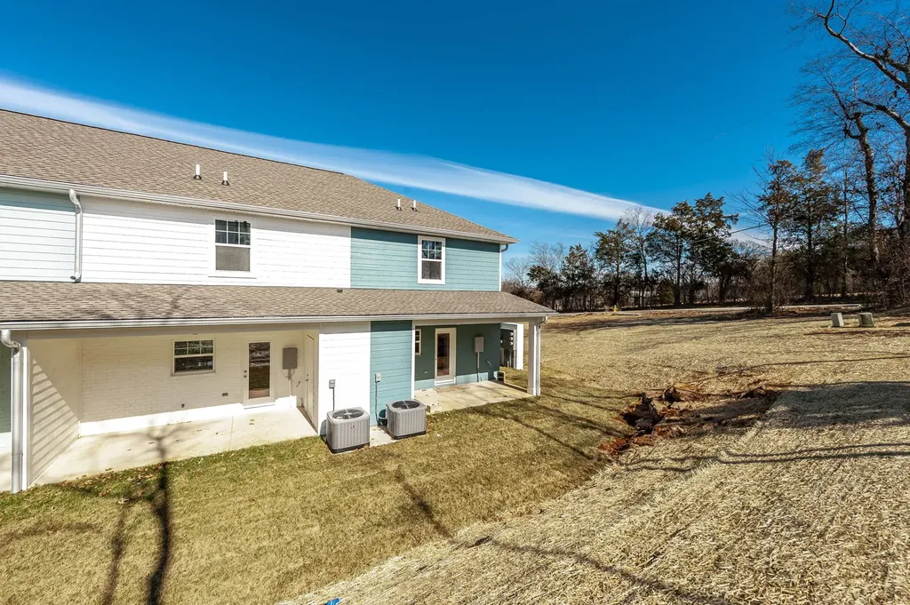 1136 Lock 4 Road Gallatin TN 37066