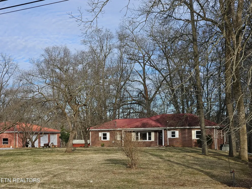 1477 Mcminnville Highway Sparta TN 38583