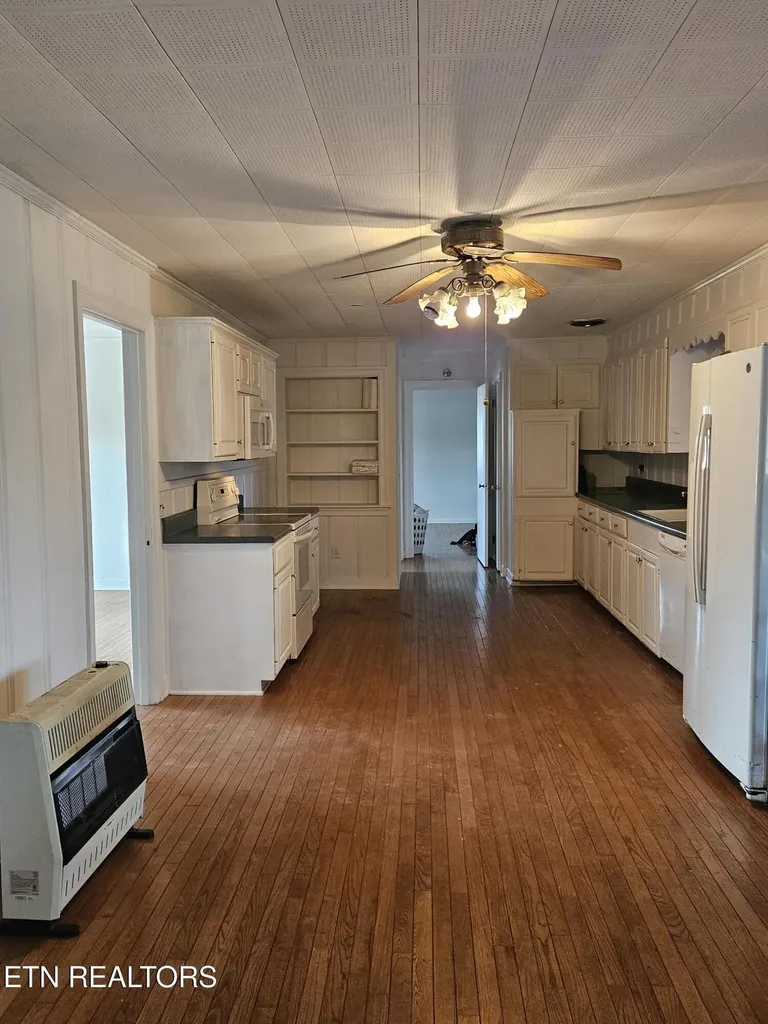 1477 Mcminnville Highway Sparta TN 38583