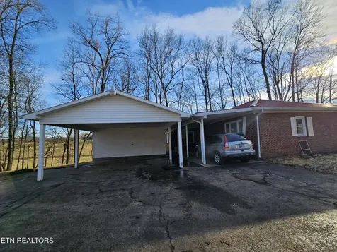 1477 Mcminnville Highway Sparta TN 38583