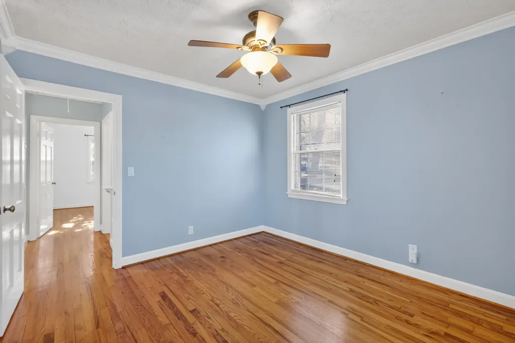 2319 Mcgavock Pike Nashville TN 37216