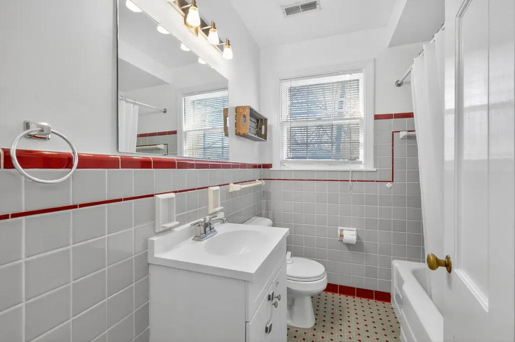 2319 Mcgavock Pike Nashville TN 37216