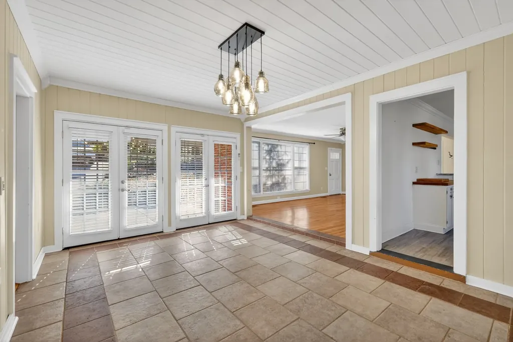 2319 Mcgavock Pike Nashville TN 37216