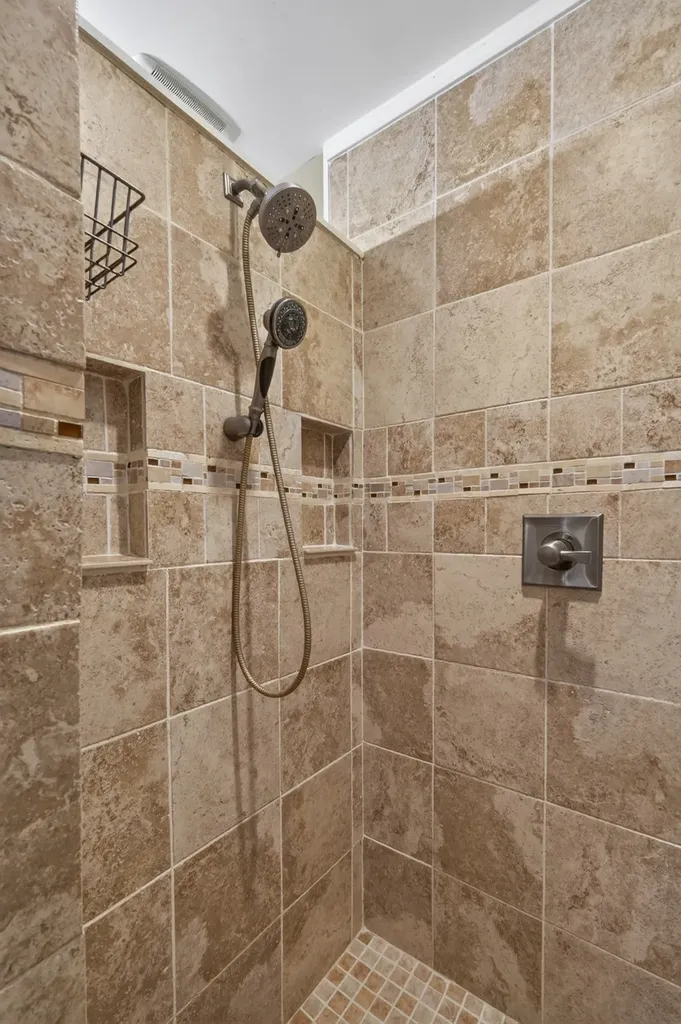 2319 Mcgavock Pike Nashville TN 37216