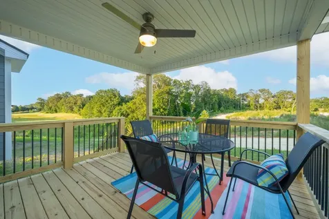 1596 Collins View Way Clarksville TN 37043