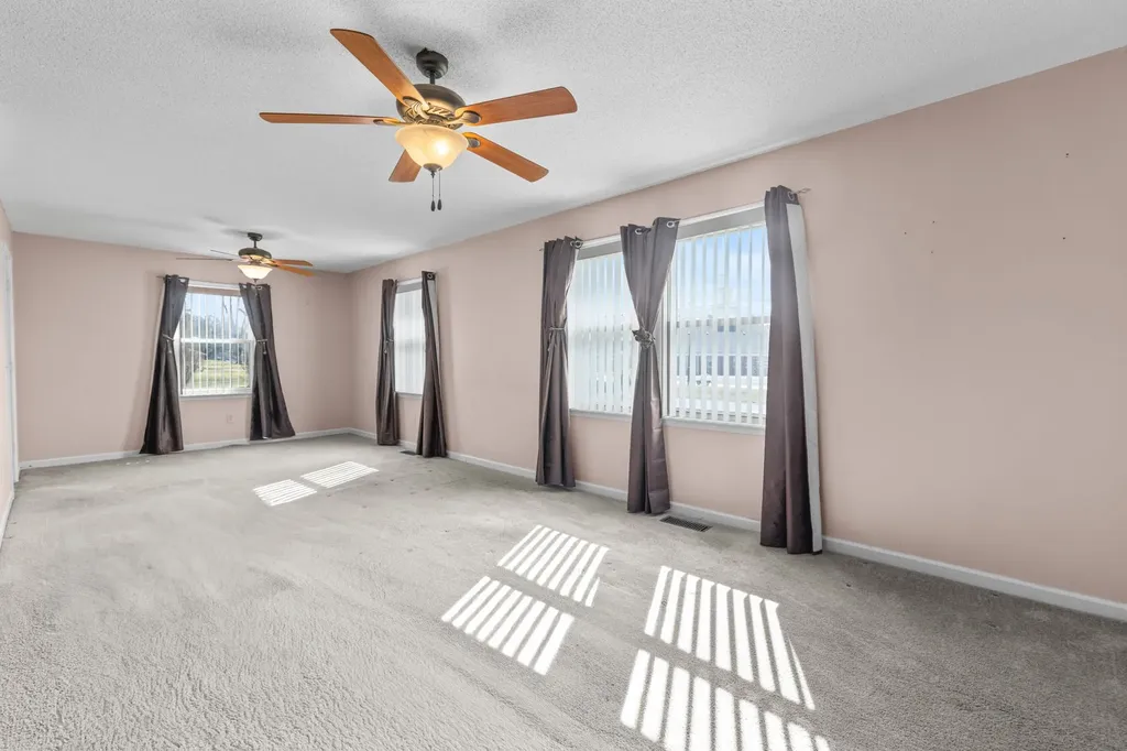 201 Stardust Drive Shelbyville TN 37160