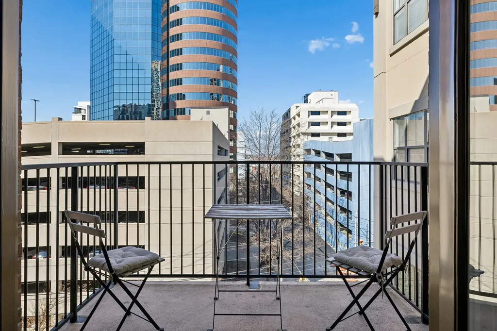 1803 Broadway Nashville TN 37203