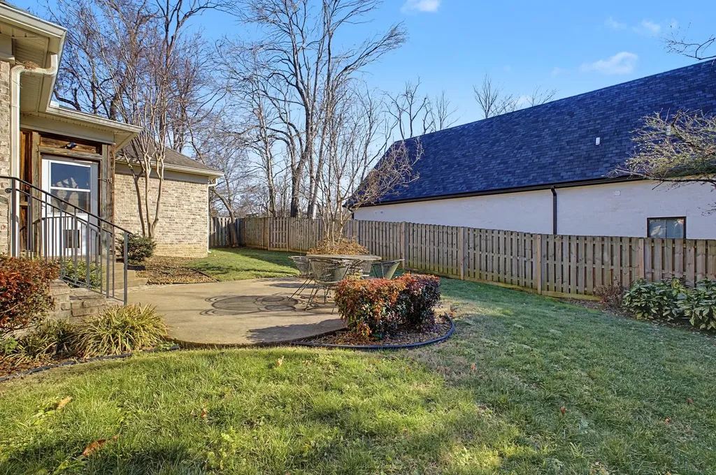 2814B White Oak Drive Nashville TN 37215