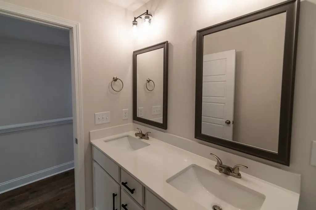 53 Charleston Cove Clarksville TN 37043