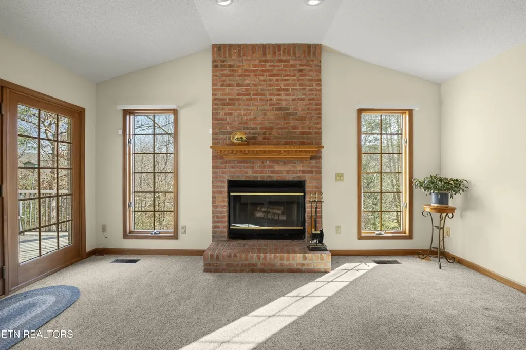 118 Laurelton Lane Crossville TN 38558